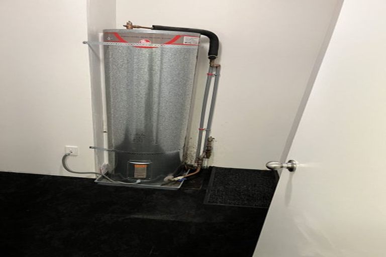 Photo of property in 8 Torrens Terrace, Mount Cook, Wellington, 6011