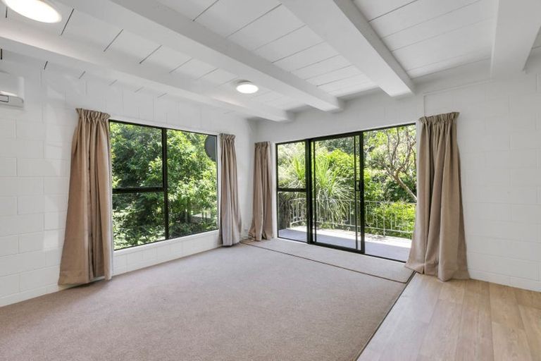 Photo of property in 114a Deep Creek Road, Torbay, Auckland, 0630