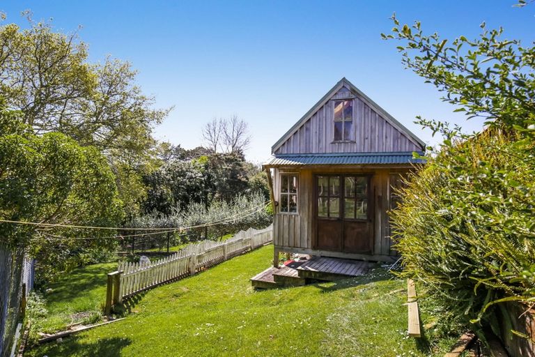 Photo of property in 135 Forest Hill Road, Henderson, Auckland, 0612