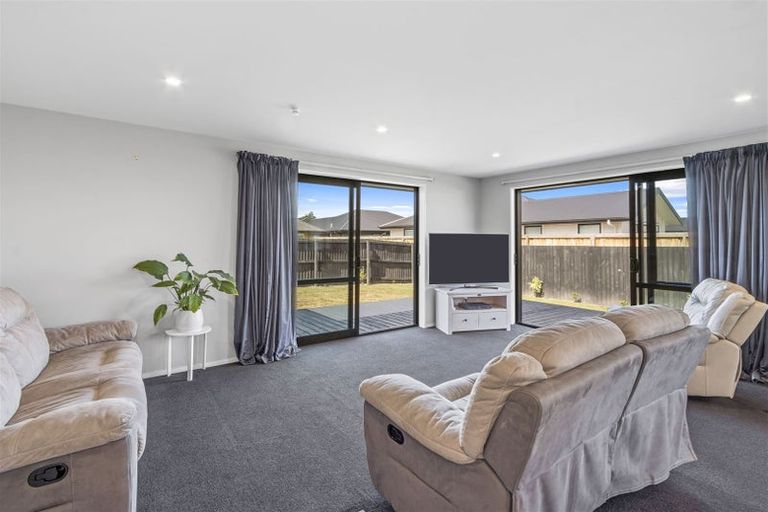 Photo of property in 84 Watkins Drive, Rangiora, 7400