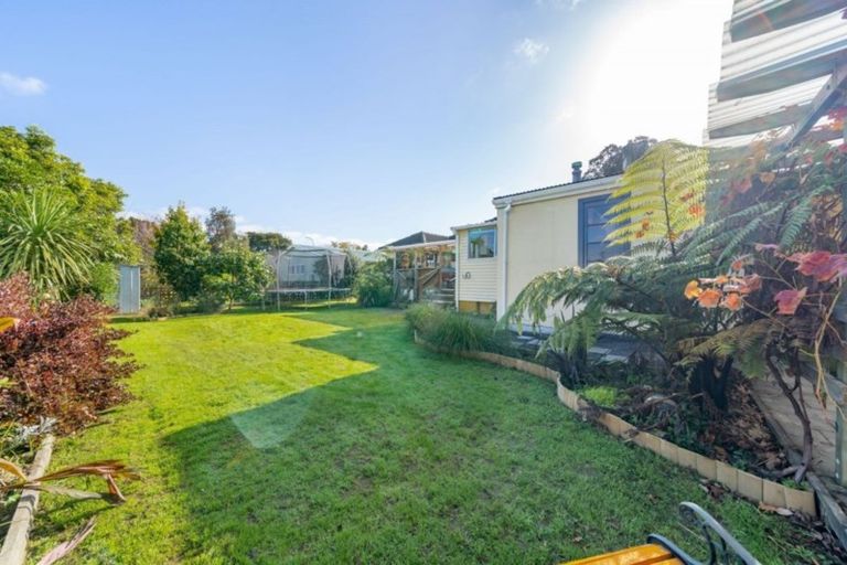 Photo of property in 6 Riverbank Street, Ebdentown, Upper Hutt, 5018