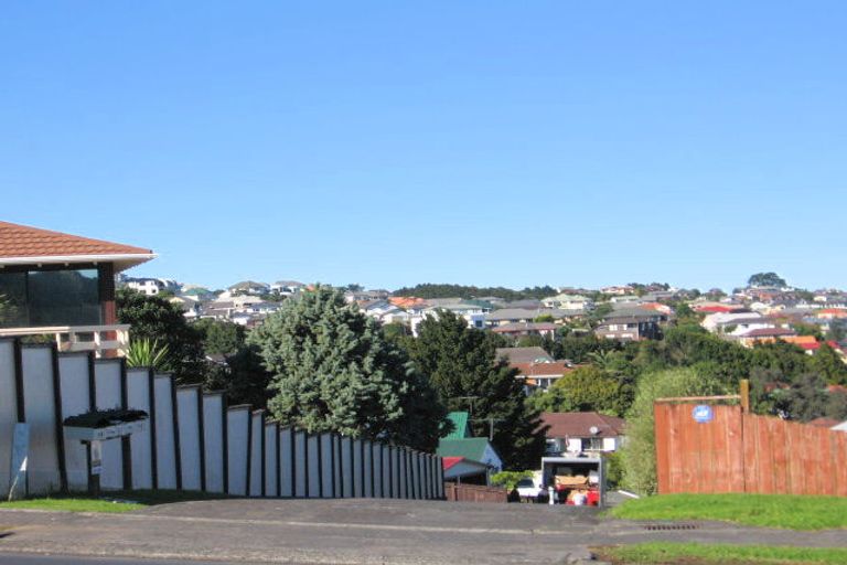 Photo of property in 97 Redoubt Road, Goodwood Heights, Auckland, 2105