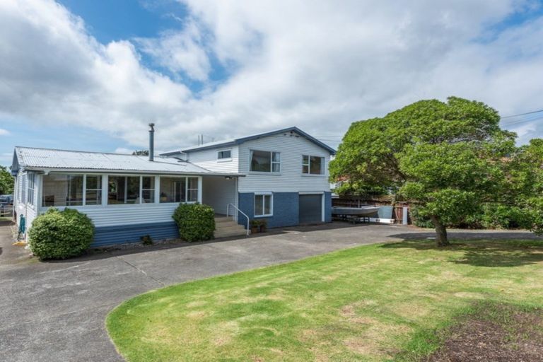 Photo of property in 31 Raumati Road, Raumati Beach, Paraparaumu, 5032