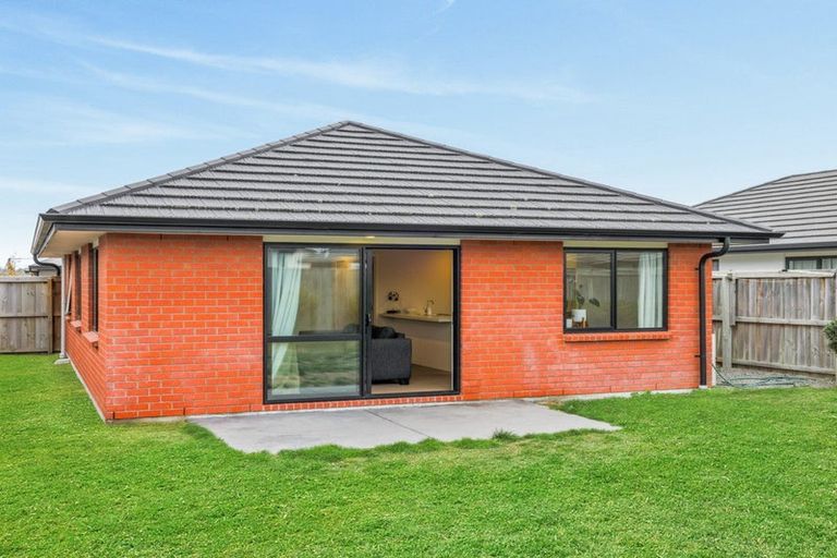 Photo of property in 33 Pakohe Street, Pegasus, 7612
