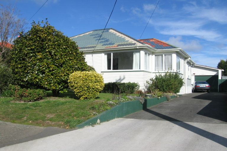 Photo of property in 2 Collins Crescent, Feilding, 4702