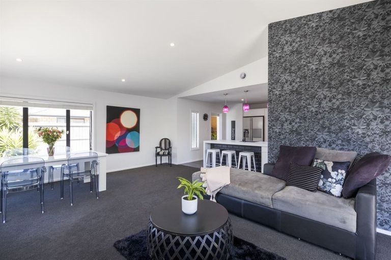 Photo of property in 18a Thomson Street, West End, Palmerston North, 4412