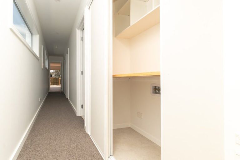 Photo of property in 27 Lyren Place, Half Moon Bay, Auckland, 2012