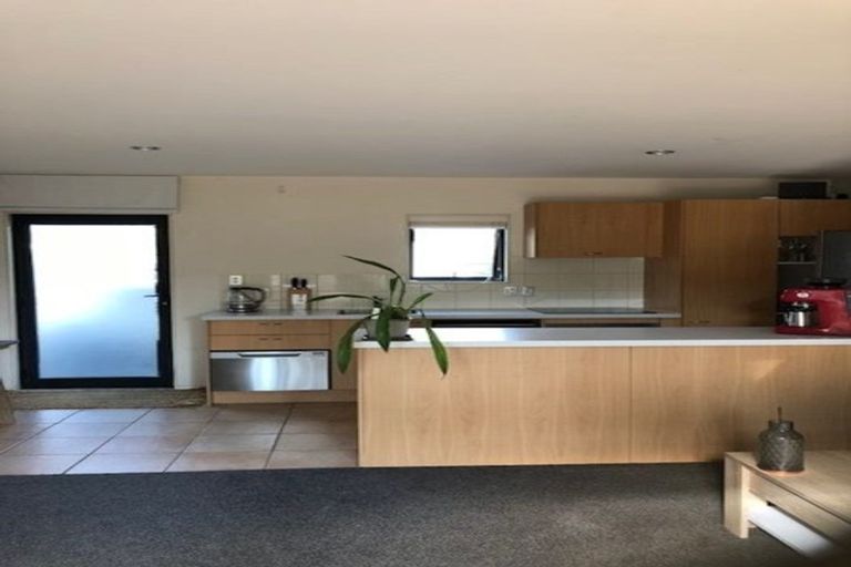 Photo of property in 5n Dryden Place, Mount Wellington, Auckland, 1051