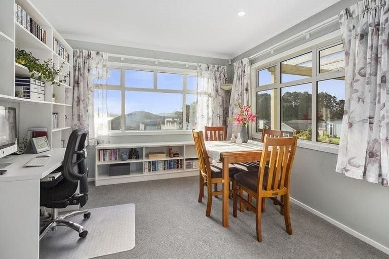 Photo of property in 12 Ken Douglas Drive, Aotea, Porirua, 5024