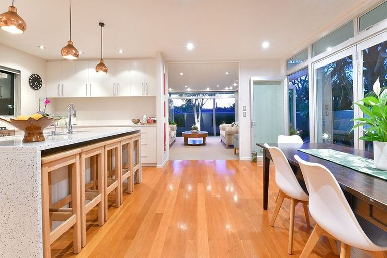 Photo of property in 58 The Circle, Manly, Whangaparaoa, 0930