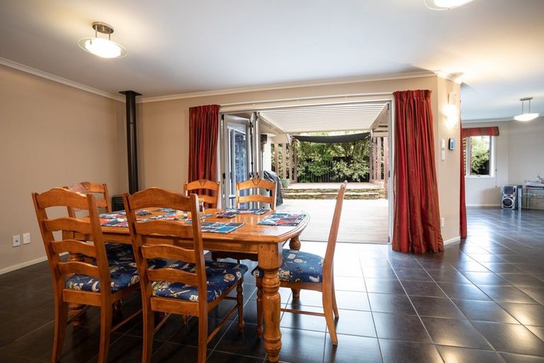 Photo of property in 7 Rothesay Place, Highbury, Palmerston North, 4412