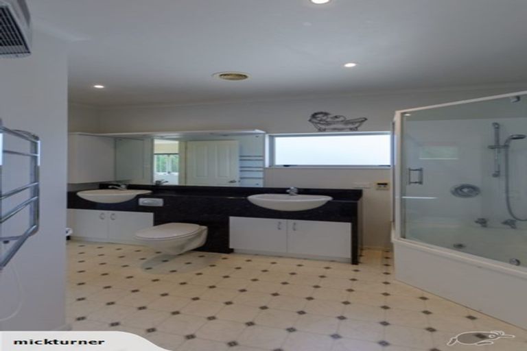 Photo of property in 32 Sunset Parade, Plimmerton, Porirua, 5026