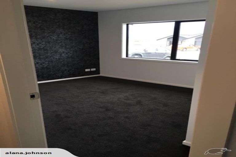 Photo of property in 111 Riverstone Drive, Riverstone Terraces, Upper Hutt, 5018