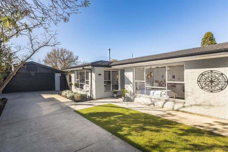 Photo of property in 4 Templetons Road, Hillmorton, Christchurch, 8025