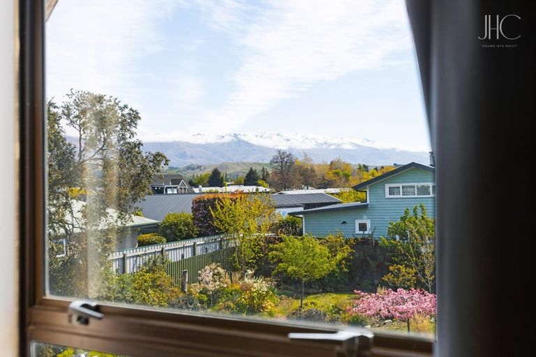 Photo of property in 93 Molyneux Avenue, Cromwell, 9310