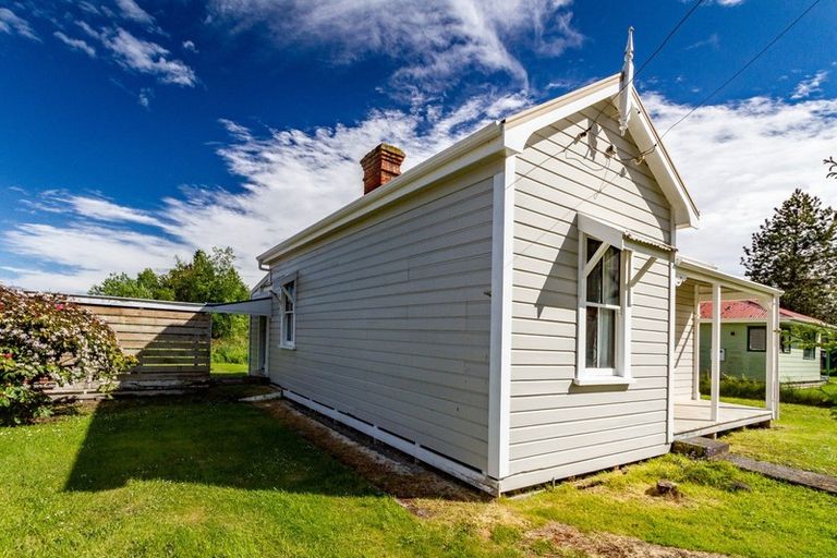 Photo of property in 16 Tau Street, Rangataua, Ohakune, 4691