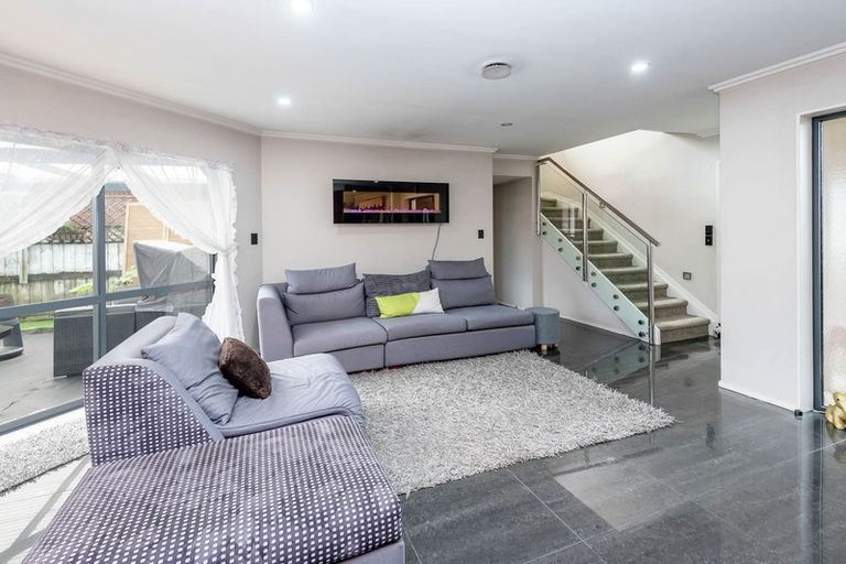 Photo of property in 8a Mccullough Avenue, Papatoetoe, Auckland, 2025