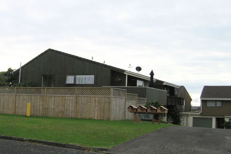 Photo of property in 1/180 Sandspit Road, Shelly Park, Auckland, 2014