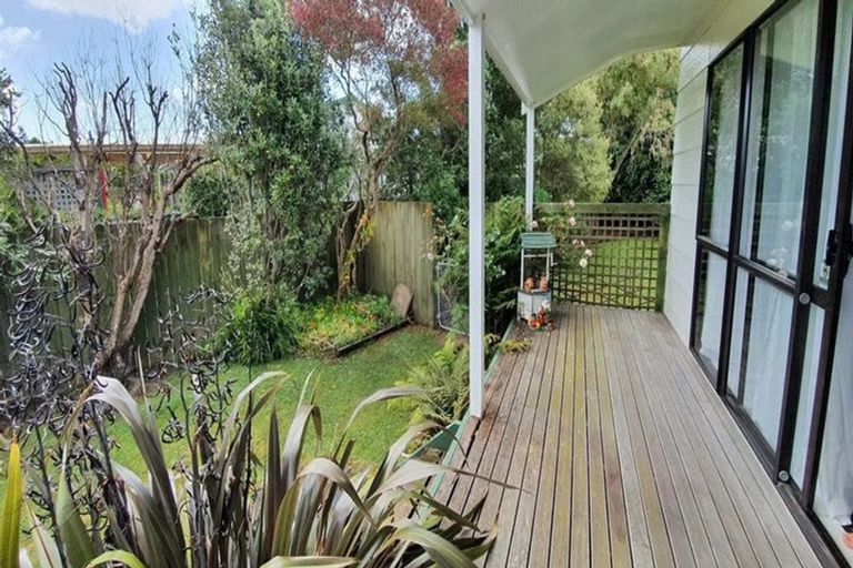 Photo of property in 22 Douglas Street, Levin, 5510