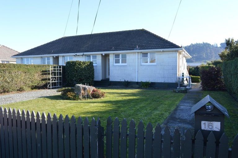 Photo of property in 16-16a Pembroke Street, Oamaru North, Oamaru, 9400