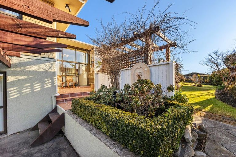 Photo of property in 120 Major Hornbrook Road, Mount Pleasant, Christchurch, 8081