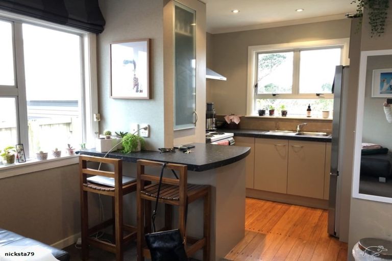 Photo of property in 417 Carrington Street, Upper Vogeltown, New Plymouth, 4310