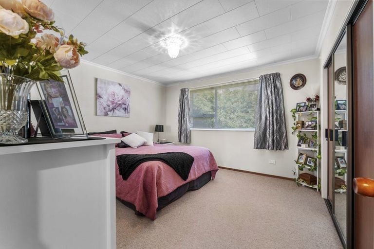 Photo of property in 17 Mace Street, Waitara, 4320