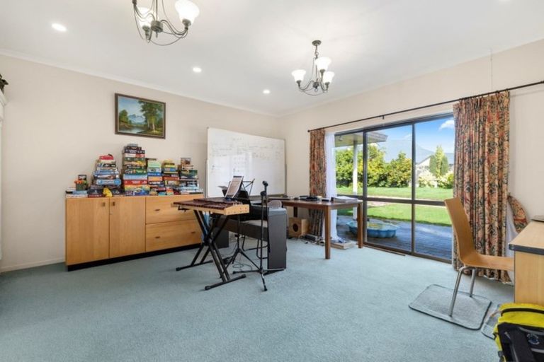 Photo of property in 50 Keswick Crescent, Huntington, Hamilton, 3210