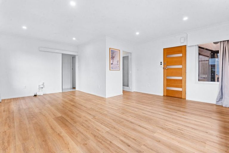 Photo of property in 1/55 Nile Road, Milford, Auckland, 0620