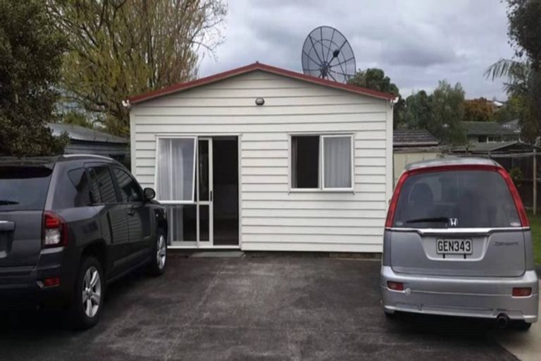 Photo of property in 40 Beechdale Crescent, Pakuranga Heights, Auckland, 2010