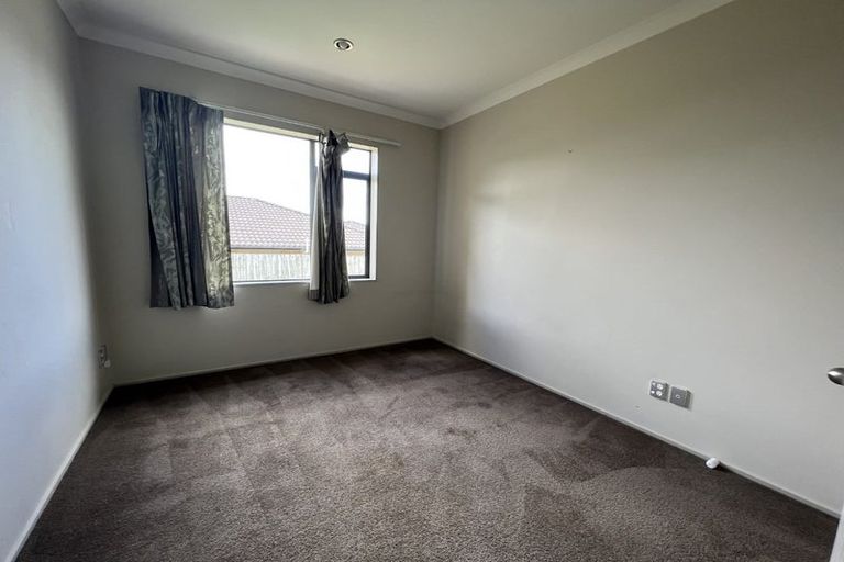 Photo of property in 250 Royal Road, Massey, Auckland, 0614