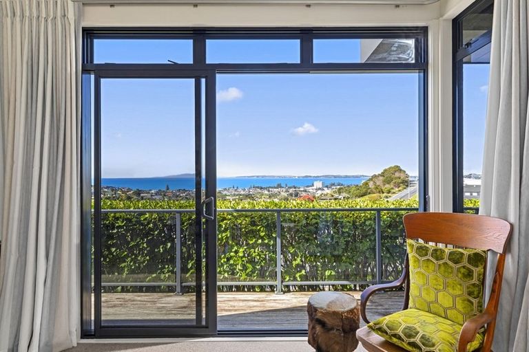 Photo of property in 15 Maire Road, Orewa, 0931