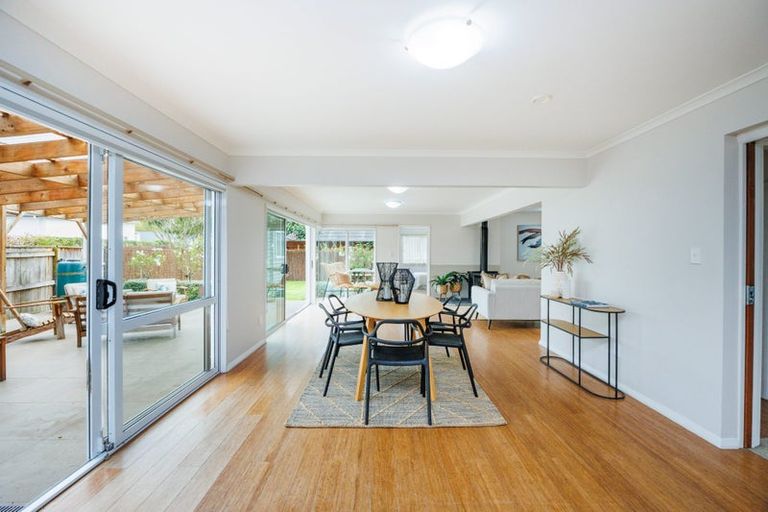 Photo of property in 221b Victoria Avenue, Hokowhitu, Palmerston North, 4410