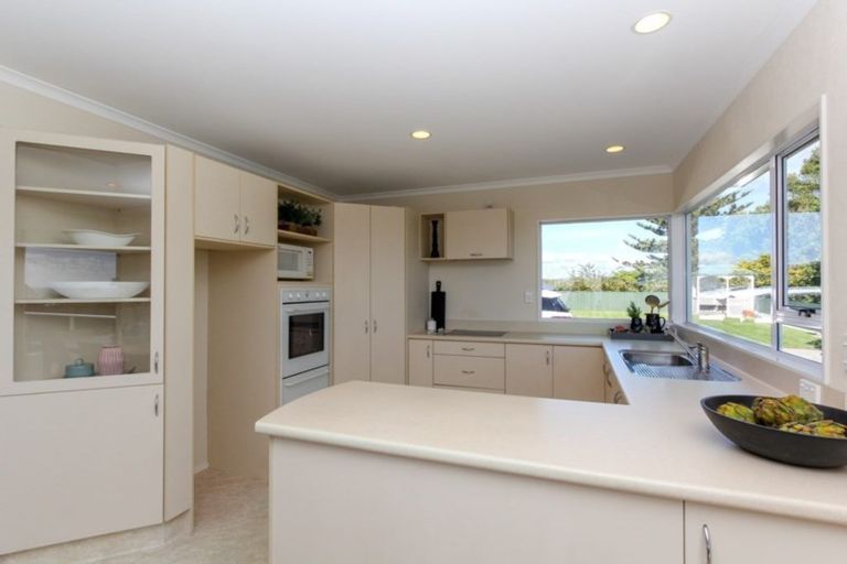 Photo of property in 16d Burns Street, Westown, New Plymouth, 4310