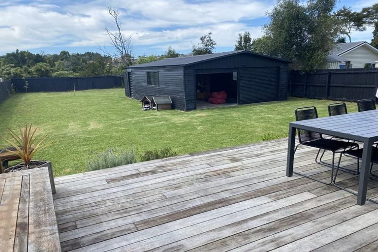 Photo of property in 10 Birdwood Road, Swanson, Auckland, 0612