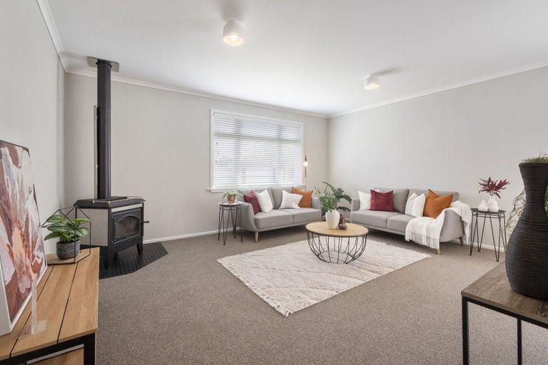 Photo of property in 9 Totara Street, Marton, 4710