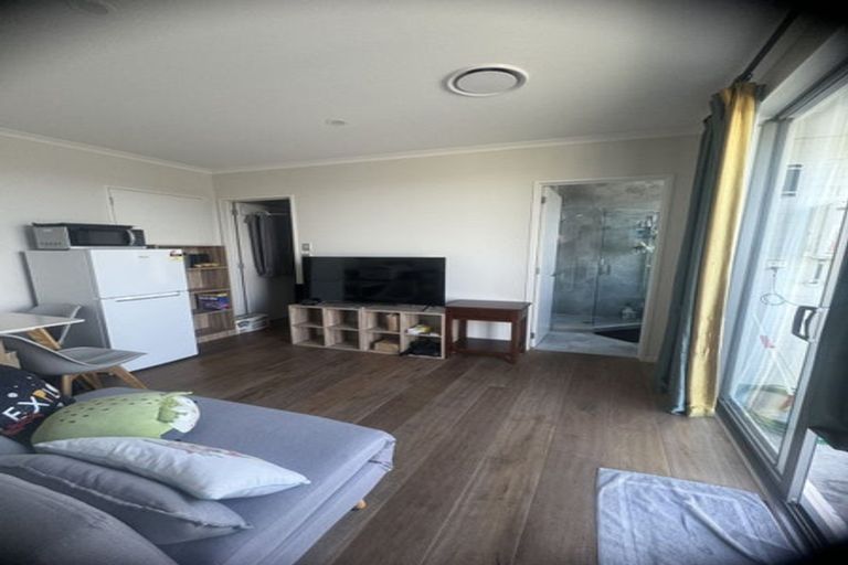 Photo of property in 17 Keshvara Road, Beachlands, Auckland, 2018