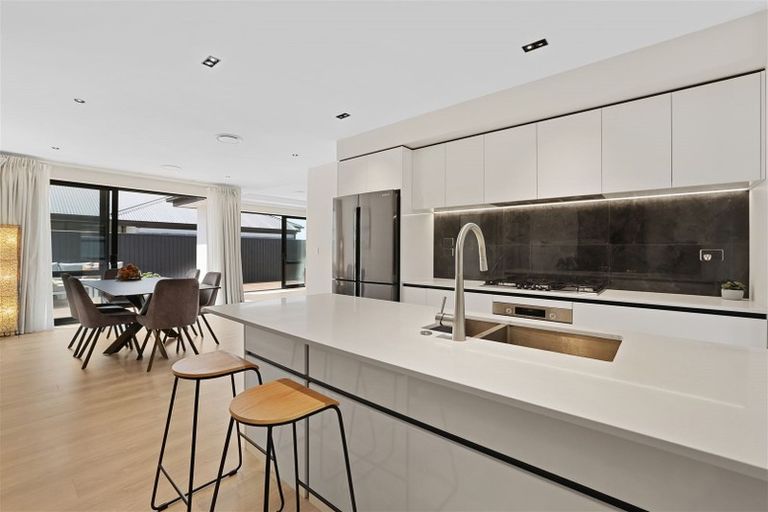 Photo of property in 35 Whitburn Avenue, Halswell, Christchurch, 8025