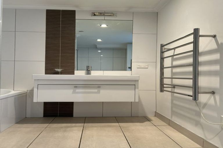 Photo of property in Bellagio Apartments, 7a/39 Taranaki Street, Te Aro, Wellington, 6011