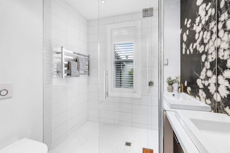 Photo of property in 107 Hamilton Avenue, Ilam, Christchurch, 8041