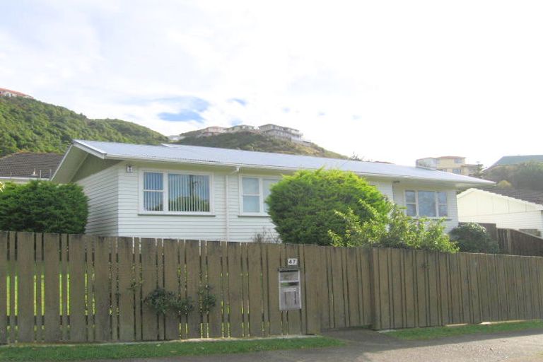 Photo of property in 47 Franklyn Road, Tawa, Wellington, 5028
