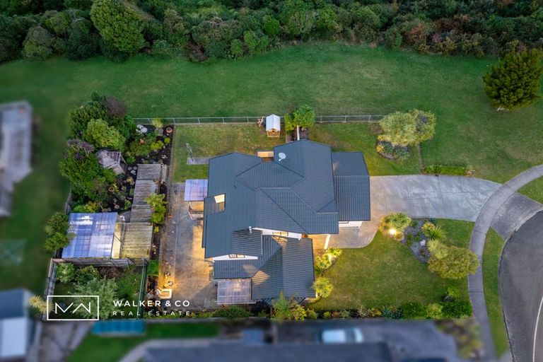 Photo of property in 2 Kirton Drive, Riverstone Terraces, Upper Hutt, 5018