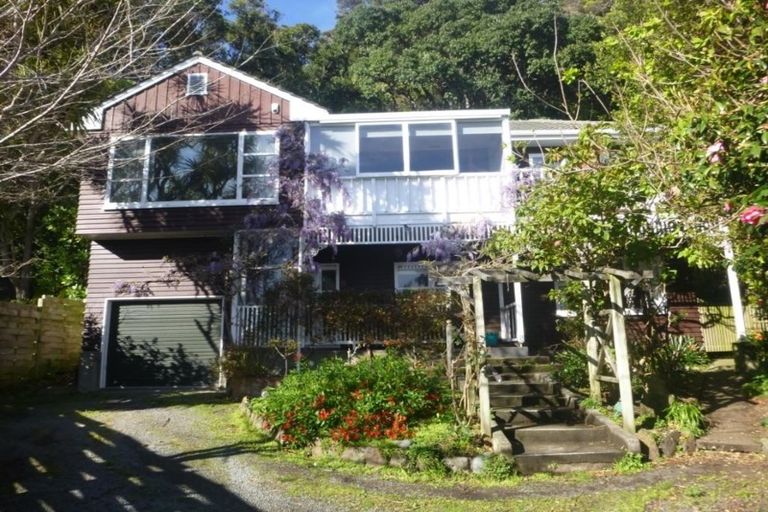 Photo of property in 451 Muritai Road, Eastbourne, Lower Hutt, 5013