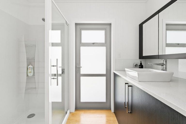 Photo of property in 2 Meridian Place, Matapouri, Whangarei, 0173