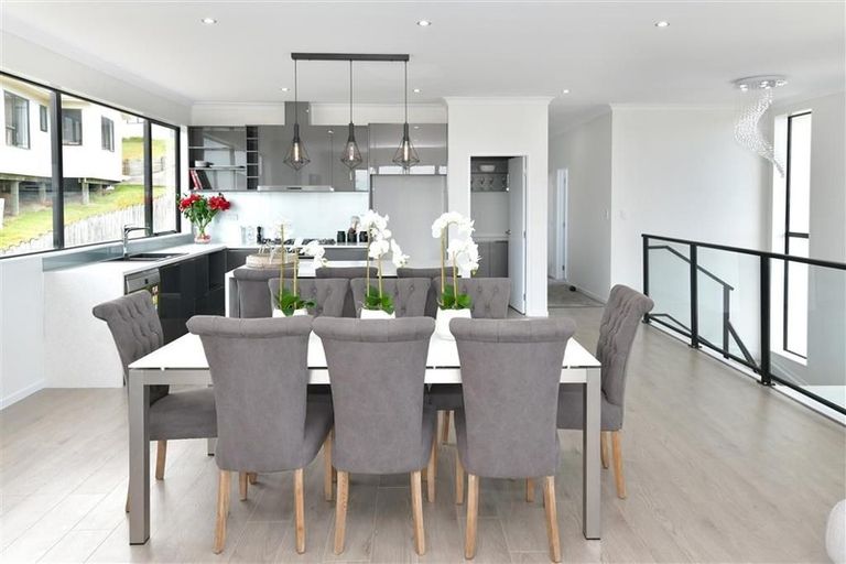 Photo of property in 61 Landmark Terrace, Orewa, 0931