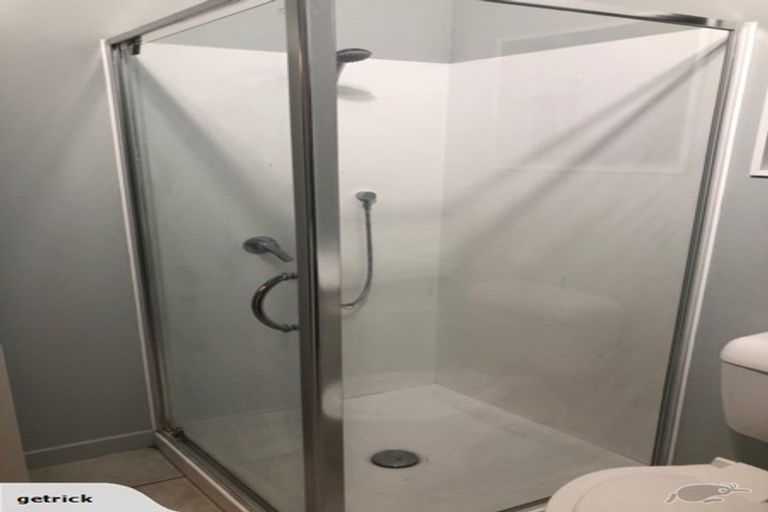 Photo of property in 53 Sikkim Crescent, Clover Park, Auckland, 2019