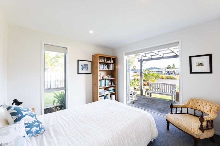 Photo of property in 27 Tairua Palms Place, Tairua, 3508