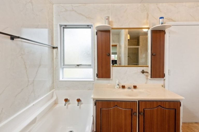 Photo of property in 74 Mclauchlan Street, Springlands, Blenheim, 7201