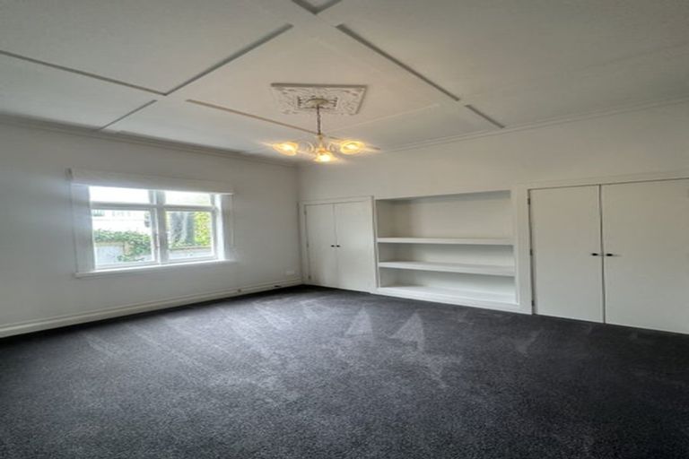 Photo of property in 50 Wairoa Road, Narrow Neck, Auckland, 0624