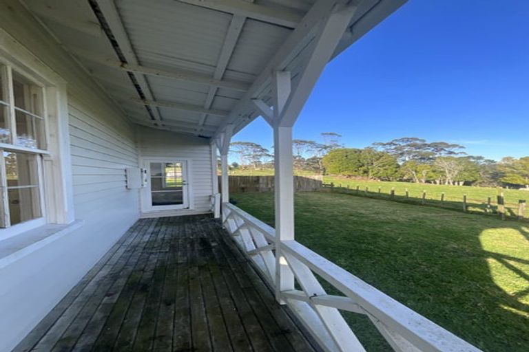 Photo of property in 69-73 Red Hills Road, Massey, Auckland, 0614